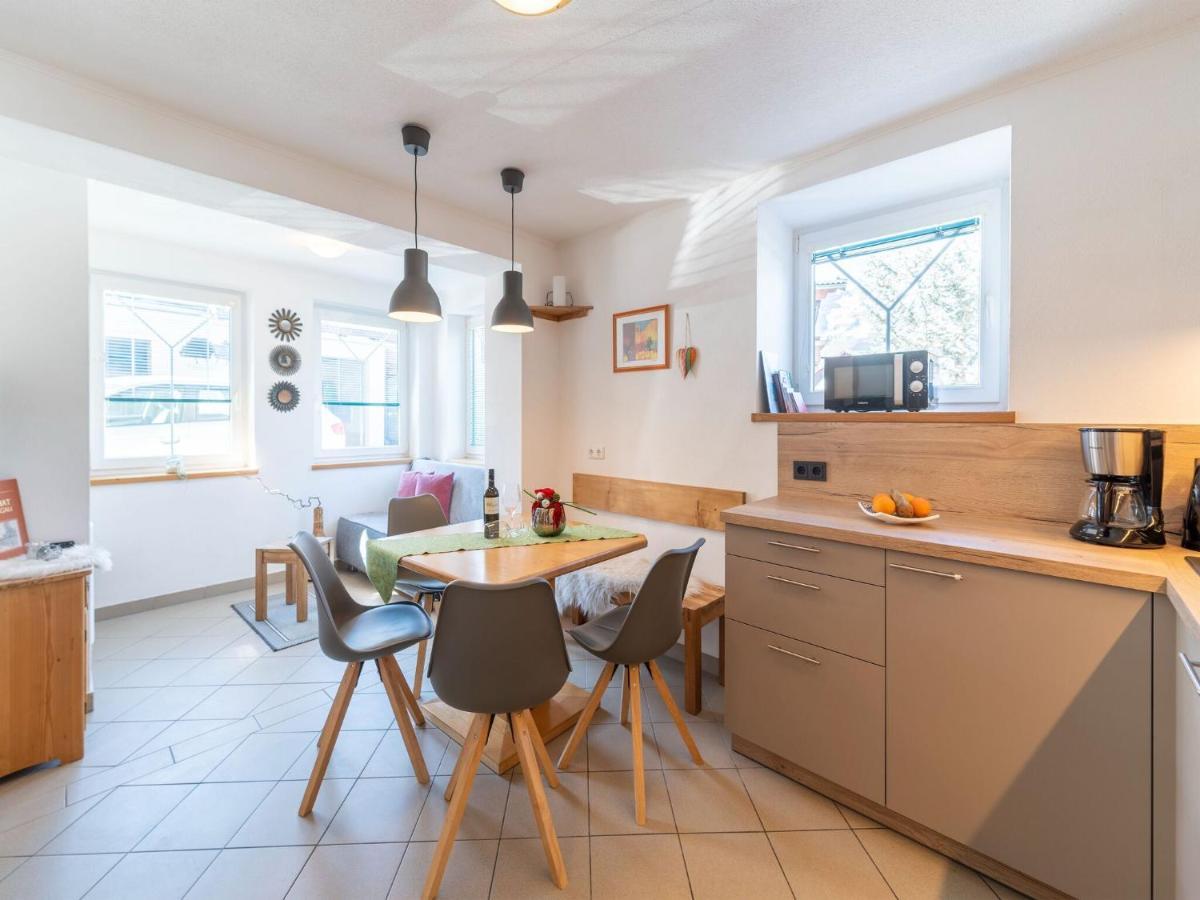 Apartamento Flat South Of Kitzb Hel With Nationalparkcard Hollersbach im Pinzgau Exterior foto